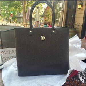 Beautiful Tory Burch Tote